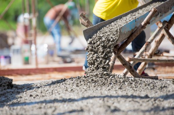 Backyard Concrete Pouring in Fort Wayne